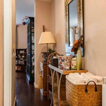 Apartment Bella's Charming At Trendy Chiado