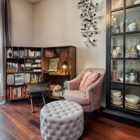 Apartment Bella's Charming At Trendy Chiado