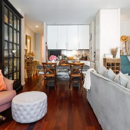 Apartment Bella's Charming At Trendy Chiado *