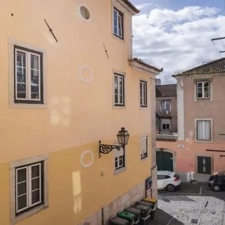 Bella's Charming At Trendy Chiado Lejlighed *