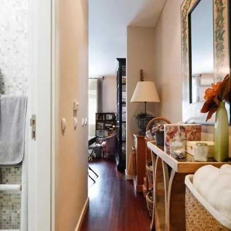 Apartament Bella's Charming At Trendy Chiado Lizbona